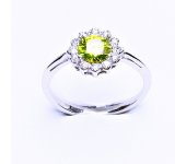 Zlatý prsten, bílé zlato, zirkon olivín, čiré zirkony, T 1495