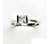 Zlatý prsten, bílé zlato, prstýnek s čirým zirkonem, 2,57 g, vel. 54