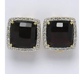 Zlaté náušnice s diamanty a přírodním granátem. 882g 18 ct