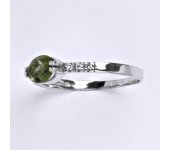 Zlatý prsten,přírodní vltavín, bílé zlato 14 ct, váha 2,20 g  VR 237