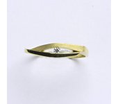 Prsten žluté zlato 1,55 g 14 karátů 1 vel.54