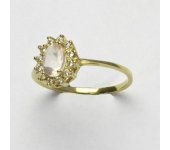 Zlatý prsten Kate, žluté zlato, přírodní růženín, prstýnek ze zlata, čiré zirkony, T 1480 