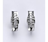 Náušnice z bílého zlata 14 karátů, syntetický zirkon, zapínání na patent, váha 5,45 g  