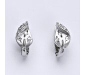 Náušnice z bílého zlata 14 karátů, syntetický zirkon, zapínání na patent, váha 3,93 g 