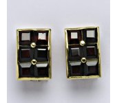 Náušnice žluté zlato, přírodní granát, zapínáná na patent, váha 8,49 g 