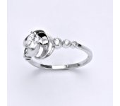 Prsten z bílého zlata 14 karátů, syntetický zirkon, váha 2,25 g, vel.56,5  
