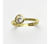 Zlatý prsten s čirým zirkonem, žluté zlato, prstýnek ze zlata, čirý zirkon, 1,28 g, vel. 52