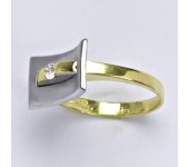 Zlatý prsten, kombinace bílé a žluté zlato, syntetický zirkon, váha 3,26 g, vel.52,5 