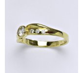 Zlatý prsten, prsten ze zlata, žluté zlato, syntetický zirkon, váha 2,30 g, vel.58